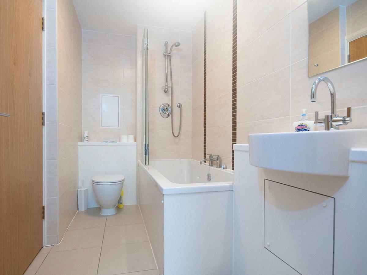 Modern Apartment In The City Centre & By Stadiums Cardiff Exterior photo